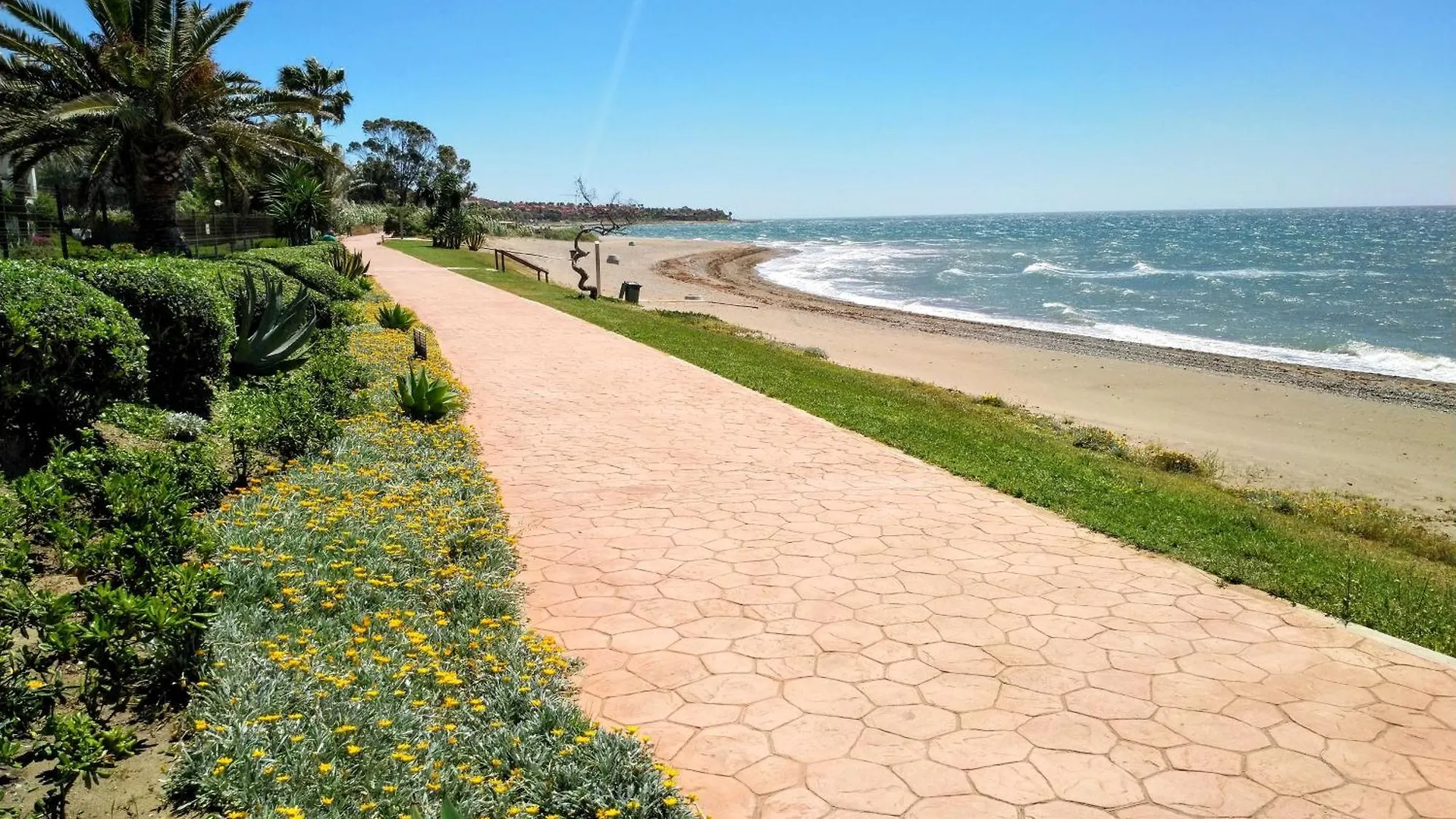 Sunflower Beach House Estepona 0*,  Espanha